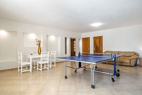 Villa Lemos by HelloVacations