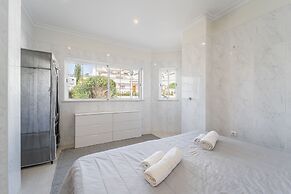 Villa Lemos by HelloVacations