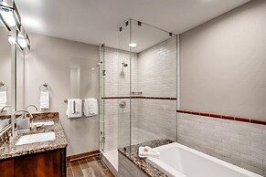 Breckenridge Water House on Main Street 2 Bedroom