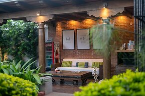 Barbaras Boutique Hostel