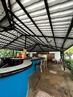 Drift Away Lodge