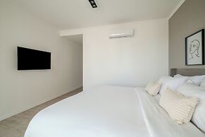 Nido at Recoleta Deco