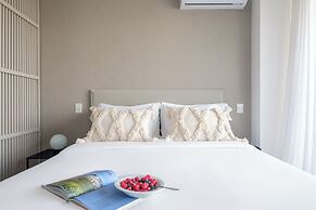 Nido at Recoleta Deco