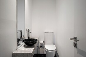 Nido at Recoleta Deco