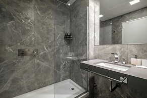 Nido at Recoleta Deco