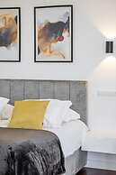Lido Sunrise Apartment by Homie