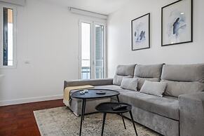 Lido Sunrise Apartment by Homie