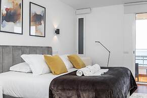 Lido Sunrise Apartment by Homie