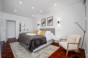Lido Sunrise Apartment by Homie