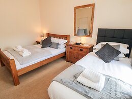 50 West Street Edelweiss