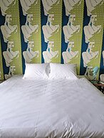 Okeania Seafront Rooms in Kamena Vourla