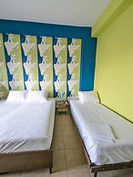 Okeania Seafront Rooms in Kamena Vourla