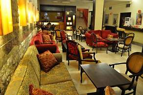 Okeania Seafront Rooms in Kamena Vourla