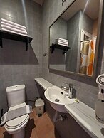 Okeania Seafront Rooms in Kamena Vourla