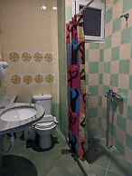 Okeania Seafront Rooms in Kamena Vourla