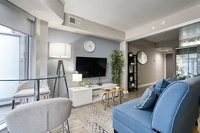 Yorkville Modern 1 Bedroom Suite Toronto