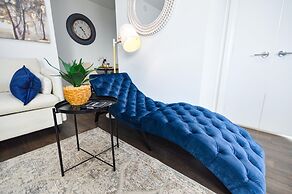 Yorkville Modern 1 Bedroom Suite Toronto