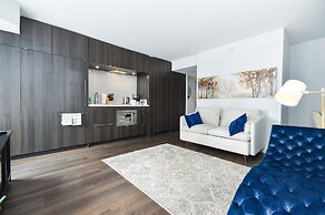 Yorkville Modern 1 Bedroom Suite Toronto