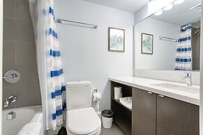 Yorkville Modern 1 Bedroom Suite Toronto