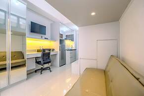 Elegant And Homey Studio Apartment Transpark Juanda Bekasi Timur