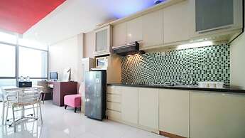 Spacious And Comfy 1Br Apartment Connected To Mall At Aryaduta Residen