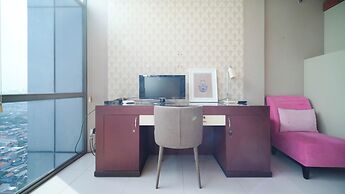 Spacious And Comfy 1Br Apartment Connected To Mall At Aryaduta Residen