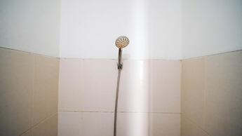 Best Deals And Comfy Studio At Bale Hinggil Apartment