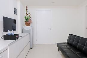 Homey 1Br Apartment With Extra Room At Parahyangan Residence