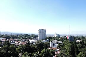 Homey And Cozy Studio Apartment At Dago Suites