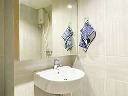 Homey And Best Deal Studio At Vasanta Innopark Apartment