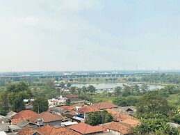 Best Spacious 3Br At Meikarta Apartment