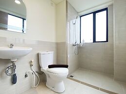 Best Spacious 3Br At Meikarta Apartment