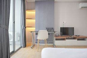 Brand New And Comfy Studio At Daan Mogot City Apartment