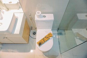 Comfort 1Br With Working Room At Daan Mogot City Apartment