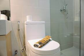 Comfort 1Br With Working Room At Daan Mogot City Apartment