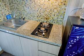 Studio Furnished With Comfort Design Green Bay Pluit Apartment