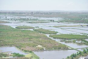 Good Deal And Homey 2Br Osaka Riverview Apartment Without Living Room