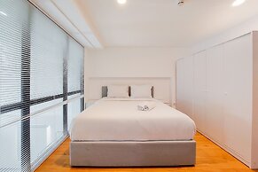 Spacious And Elegant 3Br Loft At Kingland Avenue Apartment