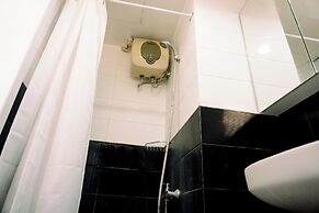 Comfy And Modern Studio At Kebagusan City Apartment