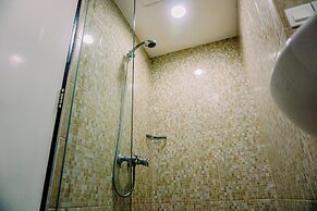 Cozy And Homey Studio Great Western Resort Apartment