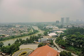 Cozy And Homey Studio Great Western Resort Apartment