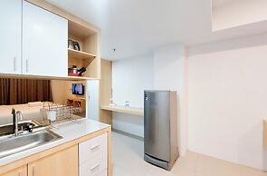 Cozy And Strategic Studio Apartment At De Prima