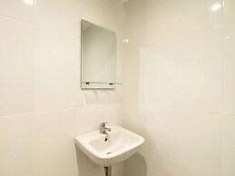 Cozy Stay Studio At Tamansari Mahogany Karawang Apartment