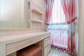 Nice And Comfort 2Br Apartment At Woodland Park Residence