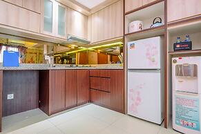 Nice And Comfort 2Br Apartment At Woodland Park Residence