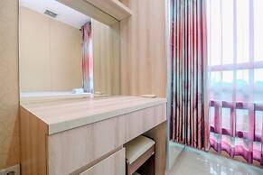 Nice And Comfort 2Br Apartment At Woodland Park Residence