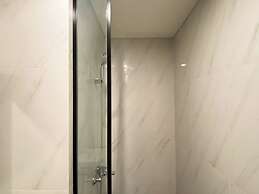 Modern Design And Homey Studio Ciputra World 2 Apartment