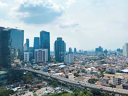 Modern Design And Homey Studio Ciputra World 2 Apartment