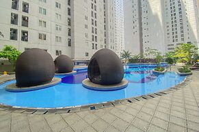 Full Furnished And Homey 2Br Bassura City Apartment Near Mall