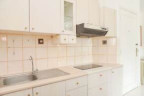 Best Modern 1Br At Semanggi Apartment